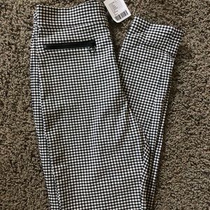 Cropped pant from Urban